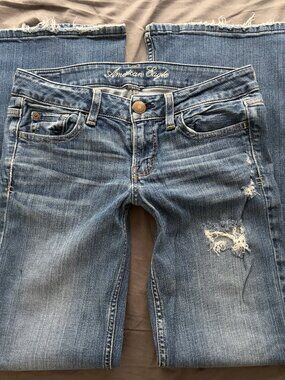 american eagle hipster stretch distressed denim jeans - 2